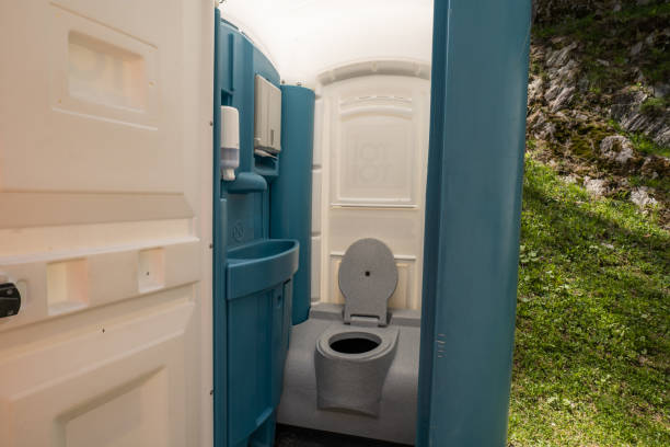 Portable Toilet Options We Offer in Boonville, MO